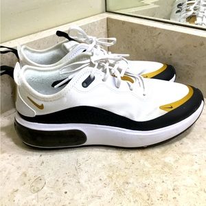Nike Airmax sneakers